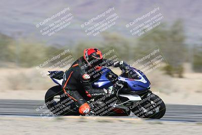 media/Dec-01-2025-Moto Forza (Mon) [[2daa91e15f]]/2-Intermediate Group/Session 3 (Turn 7 Inside Pans)/